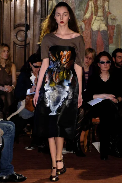 Look 27